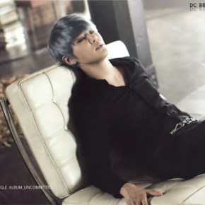[PIC] 120828 Xia JunSu – Photobooklet du Single &laquo;&nbsp;Uncommitted&nbsp;&raquo;