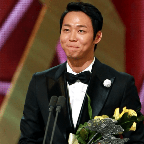 [NEWS] 120830 Yoochun dédie son prix aux &laquo;&nbsp;2012 Seoul Drama awards&nbsp;&raquo; à son père&nbsp;décédé