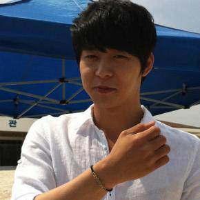 [PIC + INFO] Yoochun sur le tournage du CF d&rsquo;Ottogi&nbsp;Noodle