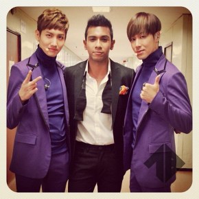 [PIC] 121027 TVXQ en backstage du ABU song&nbsp;Festival