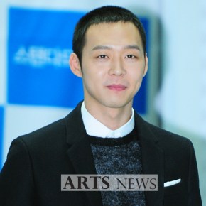 [PIC] 130119 Yoochun – Standard Chartered Bank event &laquo;&nbsp;Good Voice festival&nbsp;&raquo;