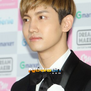[NEWS] 130122  Max ChangMin gagne le Prix du Meilleur Acteur Débutant à la Cérémonie de remise des Prix de la Japanese Academy Awards pour son premier&nbsp;film