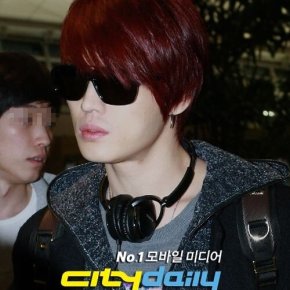[PICS] 130215 Jaejoong à l&rsquo;aéroport de Incheon en direction de Bangkok (photos prises par la presse&nbsp;coréenne)