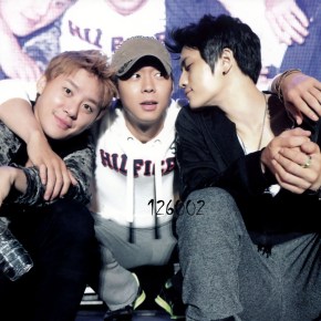 [PICS] 2011 Photobook du DVD : &laquo;&nbsp;JYJ Unforgettable Live Concert in Japan&nbsp;&raquo;