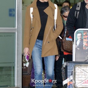 [PICS] 130306 ChangMin à l&rsquo;aéroport de Gimpo – Partie&nbsp;2