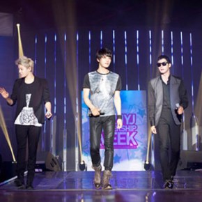 [NEWS] 130311 Suite au sold-out des billets, les concerts de JYJ au Tokyo Dome seront diffusés au&nbsp;cinéma