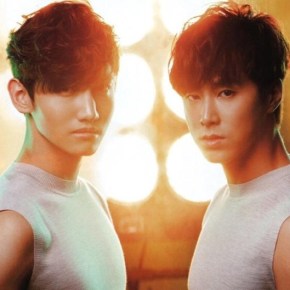 [SCANS] 130326 Tohoshinki – magazine &laquo;&nbsp;VOGUE Japan&nbsp;&raquo; (numéro de&nbsp;mai)