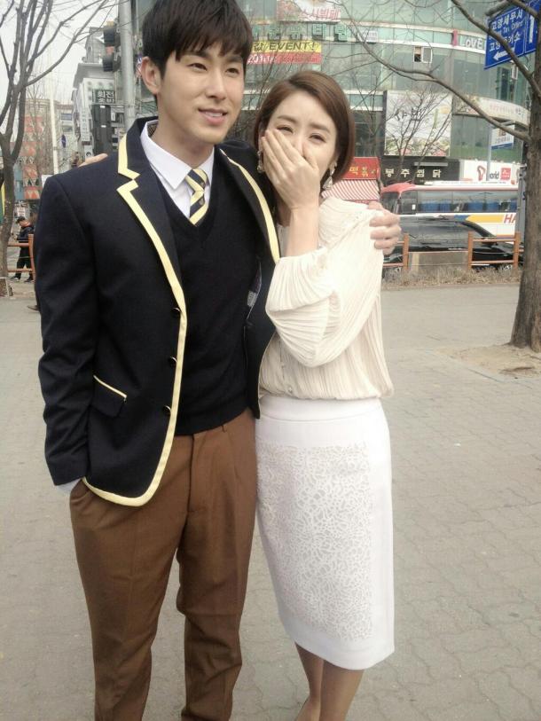 BFNirWOCEAA324W.jpg large