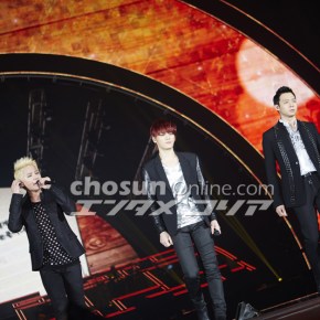 [PRESSE PICS] 130405 Concert des JYJ au Tokyo Dome – Partie&nbsp;2