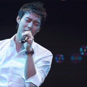 [NEWS] 130401 JYJ Park Yoochun dévoilera une nouvelle chanson &laquo;&nbsp;Walking with her in Srping&nbsp;&raquo; au Tokyo&nbsp;Dome