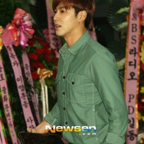 [NEWS] 130522 U-Know Yunho &laquo;&nbsp;Je suis ici pour la preview VIP de Gwanghwamun Sonata&nbsp;2&nbsp;&raquo;