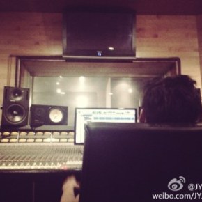 [PIC + TRAD] 130625 JYJ Weibo –&nbsp;Junsu