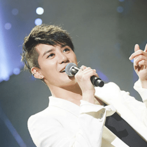 [NEWS] 130716 XIA (Junsu) en tête des classements iTunes dans huit&nbsp;pays