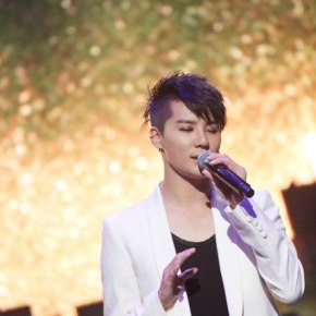 [NEWS] 130716 Junsu de JYJ tiens avec succès un showcase pour son deuxième album avec 1 200&nbsp;fans