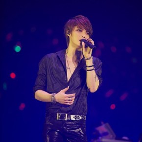 [NEWS] 130819 Les records de longue durée aux niveaux national et international de Kim Jaejoong avec son&nbsp;mini-album