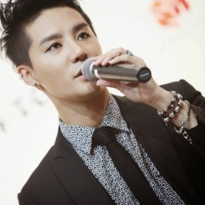 [INFO] 130926 Junsu confirmé pour la comédie musicale coréenne &laquo;&nbsp;December – Unfinished Song&nbsp;&raquo;