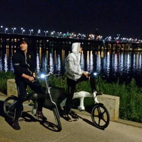 [PIC + TRAD] 130902 Twitter de Junsu – Ballade au bord de la rivière Han avec Junho&nbsp;:)