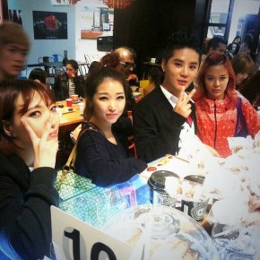 [PIC + TRAD] 130929 Junsu sur le twitter de&nbsp;Hyejin