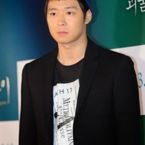 [PIC] 131002 Yoochun – Avant-première VIP du film &laquo;&nbsp;Yahwi&nbsp;&raquo;