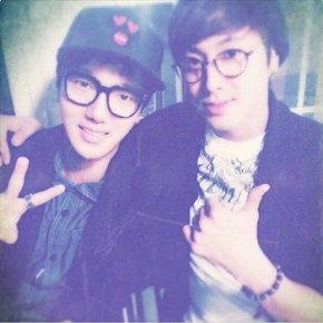 [TRAD] 131009 Le two-shot de Yesung et U-Know Yunho… ‘Ils sont beaux, même en portant des&nbsp;lunettes”