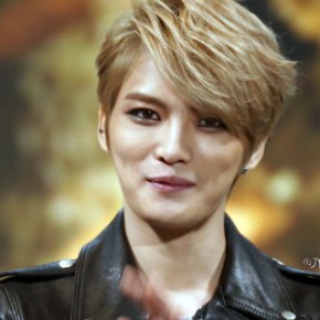 [HQ PICS] 131027 La performance de Kim JaeJoong pour le concert d’Arirang à la Maison Bleue – Partie&nbsp;2