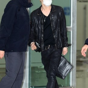 [PRESSE PICS] 131118 Kim Jaejoong à l&rsquo;aéroport de Gimpo, de retour du&nbsp;Japon