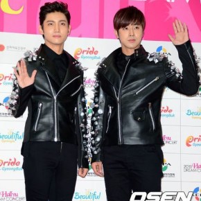 [NEWS] 131124 TVXQ deviennent les premiers artistes étrangers à se produire trois ans d&rsquo;affilée au Tokyo&nbsp;Dome