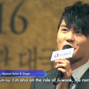 [VID] 131112 Junsu – Arirang TV – Showcase pour la comédie musical December (vosta || eng&nbsp;subs)