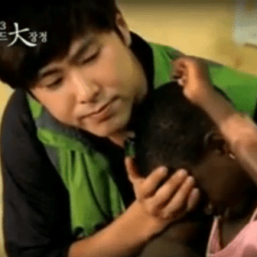 [VID] 131109 Yunho – Preview de l&rsquo;émission &laquo;&nbsp;Road of Hope&nbsp;&raquo; au&nbsp;Ghana
