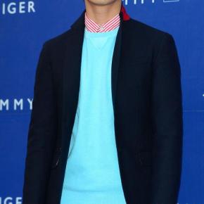 [PICS] 140123 Changmin s&rsquo;est rendu à l&rsquo;ouverture de la boutique principale de Tommy&nbsp;Hilfiger