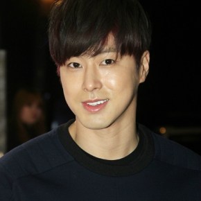 [PIC] 140213 Yunho à l&rsquo;ouverture de Solid&nbsp;Homme