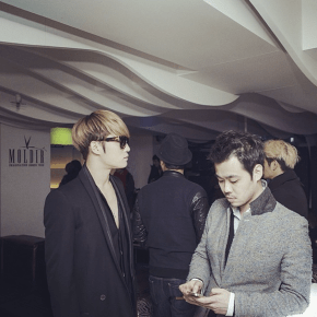 [PIC] 140205 Jaejoong sur le compte instagram de Sungmin Jo, fête d&rsquo;inauguration de&nbsp;Moldir