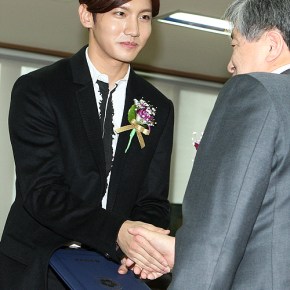[PIC] 140303 Changmin à l&rsquo;événement ponctuel du ’48ème Jour des&nbsp;contribuables’