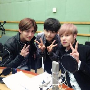 [PIC] 140310 – TVXQ! à &lsquo;Kiss The&nbsp;Radio&rsquo;