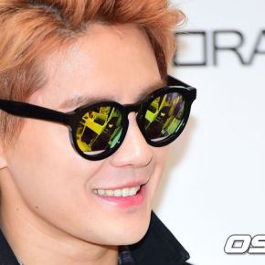 [PICS] 140411 Junsu à l&rsquo;ouverture de &lsquo;SPECULUM&rsquo; au centre commercial Lotte à&nbsp;Myeondong