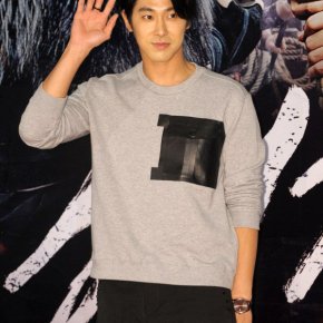 [PIC] 140729 Yunho à la première VIP de &lsquo;The&nbsp;Pirates&rsquo;