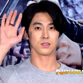 [VID] 140729 OBS TV : Yunho s&rsquo;est rendu à la première VIP du film &lsquo;Pirates&rsquo;