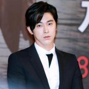 [VID] 140729 Yunho à la conférence de presse de &lsquo;Night Watchman&rsquo;s Journal&rsquo;&nbsp;(complète)