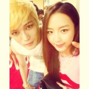 [PIC] 140809 Jaejoong et Yewon (Jewelry) en coulisses du concert de&nbsp;JYJ