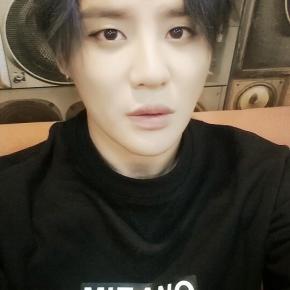 [PIC+TRAD] 140930 Twitter de&nbsp;Junsu