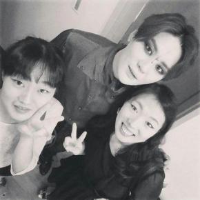 [PIC] 140929 Junsu – Haelee Hwang partage une photo &laquo;&nbsp;avec XIA DRACULA&nbsp;&raquo; en&nbsp;coulisses