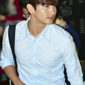 [PIC] 141003 Changmin à l&rsquo;aéroport de Gimpo (Corée), puis à Haneda&nbsp;(Japon)