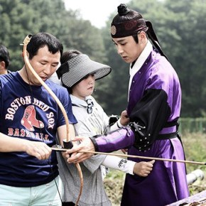 [PIC] 141013 Yunho – NAVER STARCAST : Yunho pour ‘Night Watchman’s&nbsp;Journal’