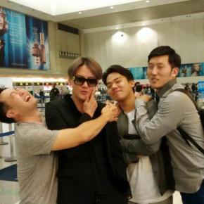 [PIC+TRAD] 141022 Junsu avant de rentrer en&nbsp;Corée