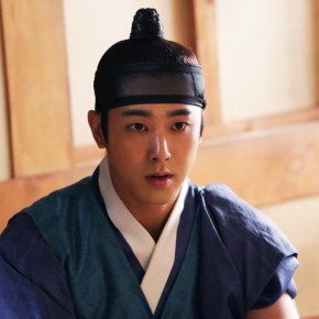 [PIC] 141017 SMTOWN NOW – Photos de Yunho pour &laquo;&nbsp;Night Watchman Journal&nbsp;&raquo;