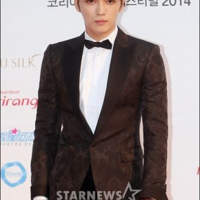 [PIC+VID] 141001 Jaejoong sur le tapis rouge des ‘2014 Korea Drama&nbsp;Awards’