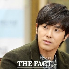 [PIC] 141119 Yunho – Cérémonie de nomination en tant qu&rsquo;ambassadeur de La Bibliothèque de l&rsquo;Assemblée Nationale&nbsp;Coréenne