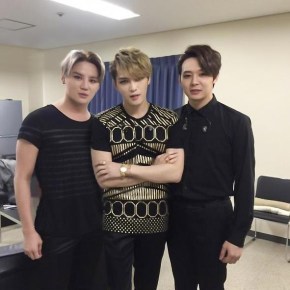 [AUTRE TWITTER] 141118 Choo SungHoon/Yoshihiro Akiyama tweet des photos avec JYJ avant leur&nbsp;concert