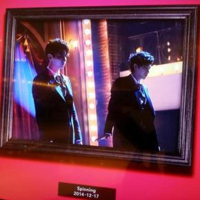 [PIC] 141125 Tohoshinki – ‘Illumination WITH RED’ & gallerie WITH au ‘Diver City’ à&nbsp;Odaiba
