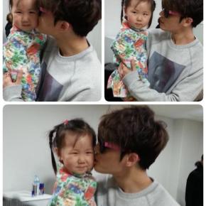 [PIC+TRAD] 141215 Tonton Jaejoong, ses nièces et sa&nbsp;soeur